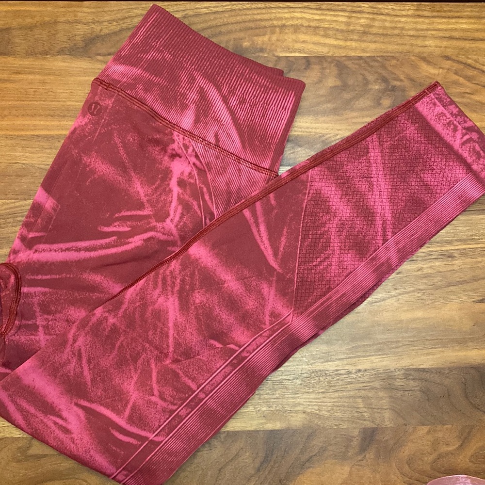 LuluLemon leggings